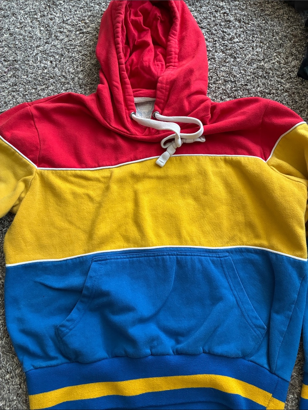 Colorblock Vintage Black Jack pill over - Red, Yellow & Blue